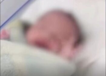 Em Manaus, grávida de 18 anos dá à luz em casa e joga recém-nascido pela janela