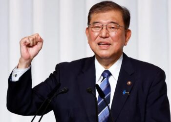 Primeiro-ministro do Japão pretende renunciar após desastre eleitoral