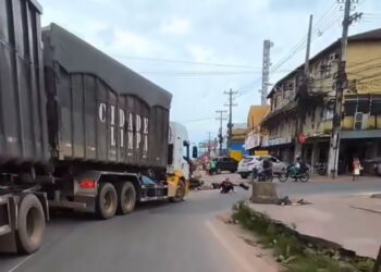 Tentativa de ultrapassagem termina em acidente com casal de moto na BR-316