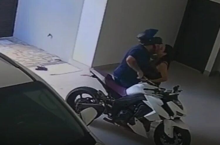 Marido descobre traição da esposa com melhor amigo e planeja morte dele