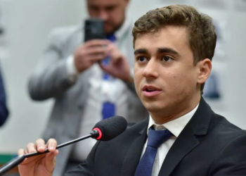 “Excelente escolha para representar o Brasil: andando pra trás e pegando fogo”, diz Nikolas Ferreira sobre símbolo da COP 30