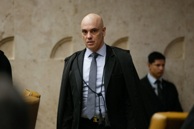 Moraes suspende decretos do governo e do Congresso sobre IOF e convoca audiência de conciliação