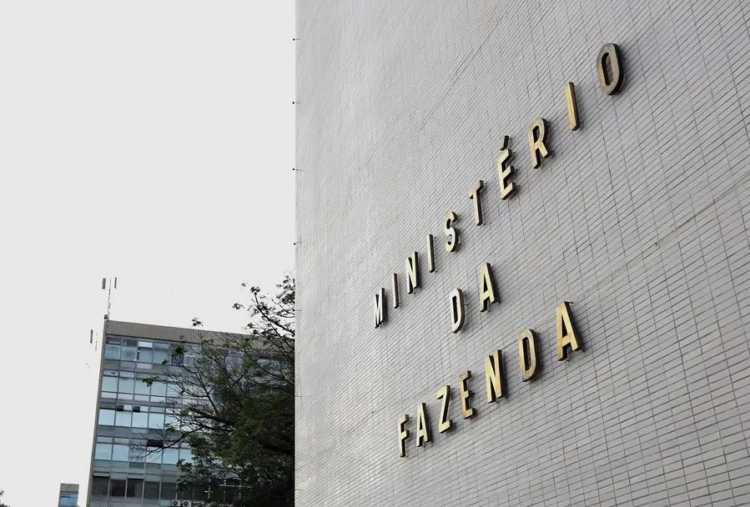 Governo prevê déficit de R$ 26 bilhões em 2025