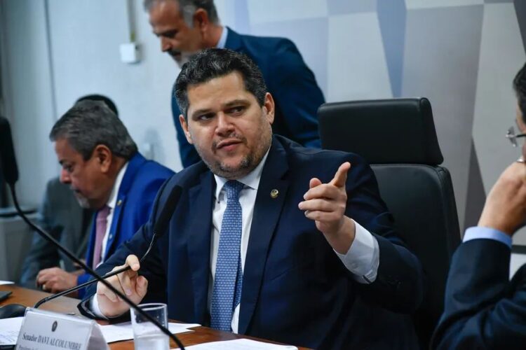 “Nem com 81 assinaturas pauto o impeachment de ministro do STF”, diz Alcolumbre