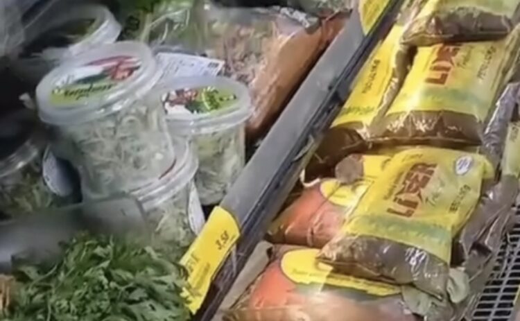 Rato é flagrado em prateleira de hortifrúti no Supermercado Líder em Belém