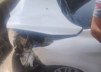 Engavetamento envolvendo cinco carros e dois caminhões causa transtorno no elevado do Entroncamento, em Belém