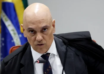 Vídeos com ameaças ao ministro Moraes levam homem a ser investigado