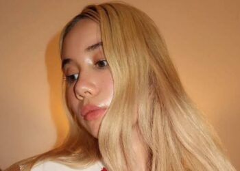 Influencer faz 18 anos e cria OnlyFans. Em três horas ficou milionária