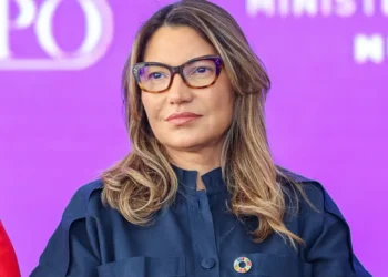 Janja defende mais mulheres no Congresso, mas governo Lula tem só 26% de ministras