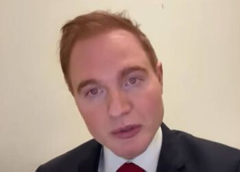 Advogado de Trump manda recado a Alcolumbre sobre impeachment de Moraes