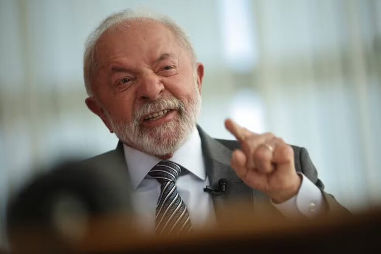 “Essa bosta que o governo americano está fazendo pode não dar certo para eles”, comenta Lula