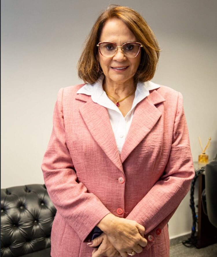 Senadora Damares Alves anuncia nesta quarta-feira (27) que está com Câncer