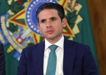 Hugo anuncia presidente e relator de comissão para PEC da Segurança Pública