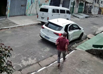 Quadrilha em Fiat Argo promove arrastão e espalha medo nos bairros da Pedreira e Sacramenta