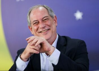 Advocacia do Senado pede prisão preventiva de Ciro Gomes por ataques contra prefeita de Crateús