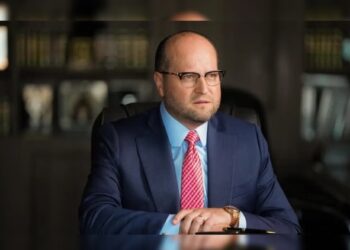 Comissão pede prisão preventiva e quebra sigilos do advogado Nelson Wilians