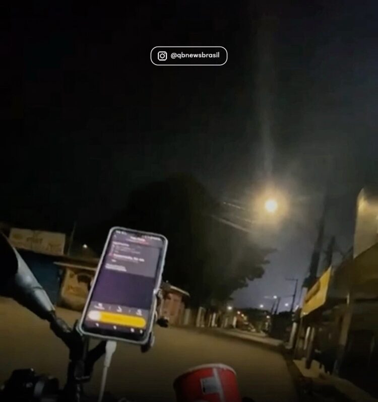Motoboy descobre drogas em entrega feita por aplicativo, em Belém