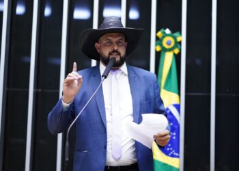 Zé Trovão na CPMI: “Moraes é um vagabundo, e não merece estar no STF”