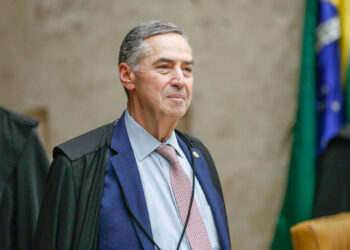 Em ato de despedida, Barroso vota para que aborto até 12ª semana de gestação não seja crime