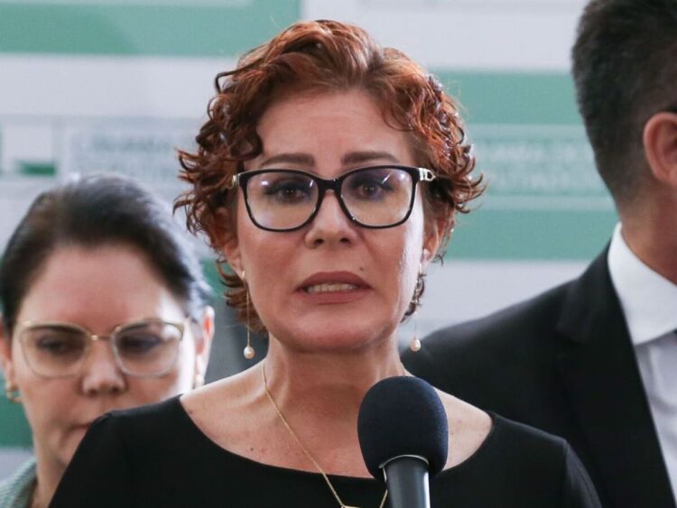 MP da Itália dá parecer favorável à extradição de Carla Zambelli