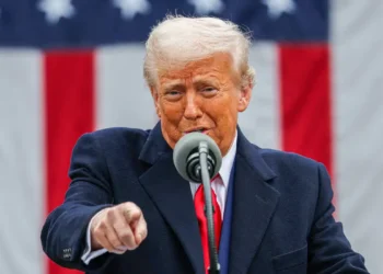 TRUMP NÃO PERDOA: Novas autoridades brasileiras podem ter visto revogado após denúncia de Eduardo Bolsonaro