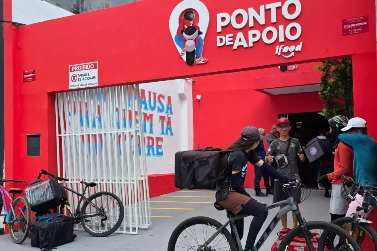 Belém inaugura primeiro ponto de descanso para entregadores de aplicativo