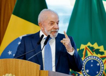 Lula libera R$ 6,5 bilhões em emendas para deputados às vésperas de votação do IR