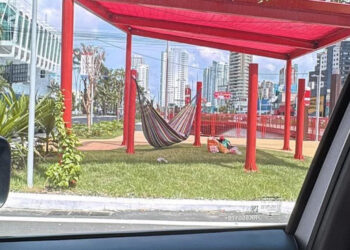 Morador é visto descansando em rede na nova Doca e vira assunto nas redes sociais