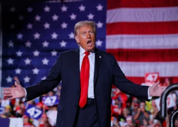 Trump divulga fotos de integrantes da Antifa detidos em operação federal nos EUA