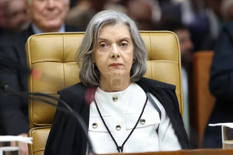 Depois de Barroso, outro ministro do STF cogita se aposentar mais cedo: Cármen Lúcia