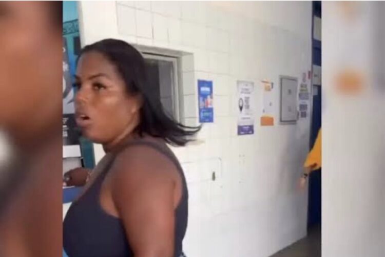 Mulher se revolta com falta de camisinhas em posto de saúde e vídeo viraliza em Sergipe