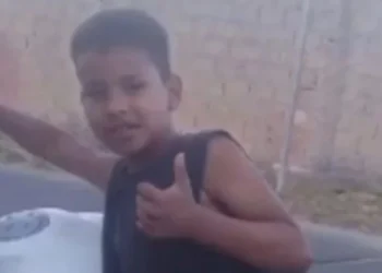 ‘Acho que passei um pouco do ponto’, disse mãe que bateu no filho até a morte em BH