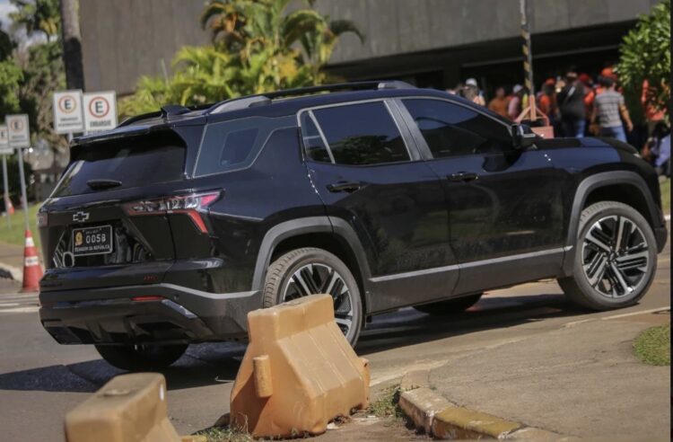 Senado justifica gasto milionário com SUVs de luxo: “por segurança institucional”