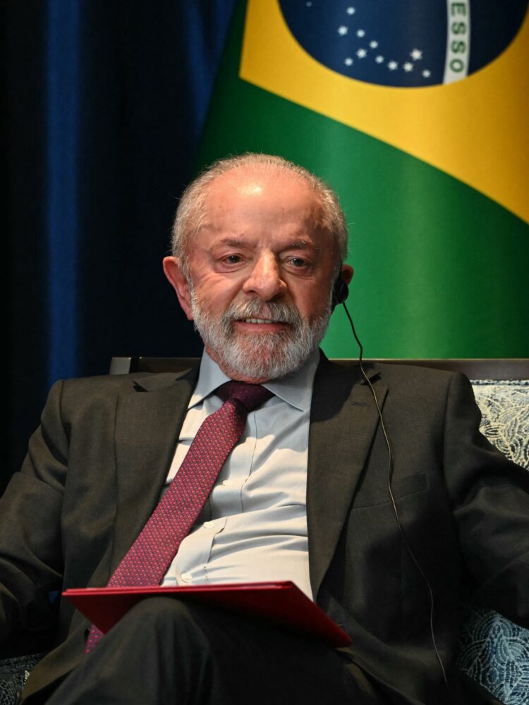 Lula descarta GLO no Rio e avalia plano integrado contra violência após operação com 64 mortos