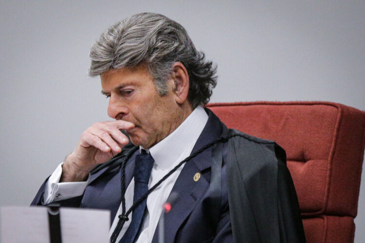 Fux desmonta “crime de desinformação” de Moraes e defende críticas às urnas: “Questionar urnas não é crime contra a democracia”