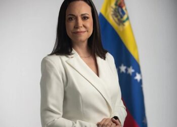 ‘Estou em choque’, diz María Corina Machado após vencer premiação