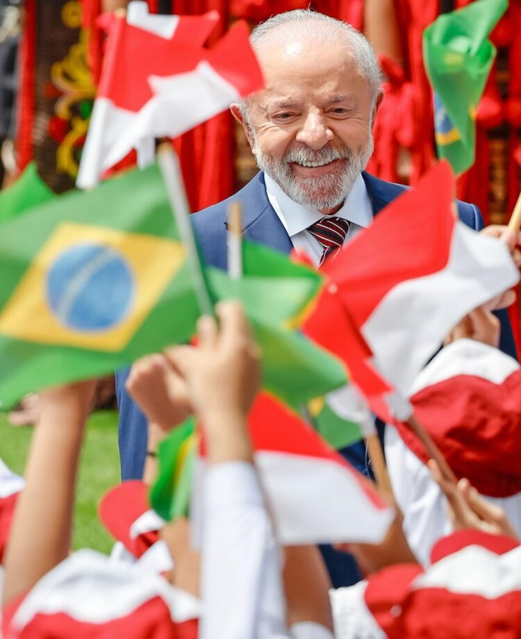 Durante viagem à Indonésia, Lula confirma que irá disputar quarto mandato presidencial em 2026