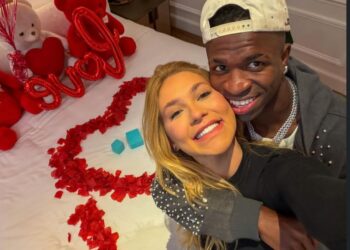 Vini Jr. e Virgínia assumem namoro com post romântico nas redes sociais