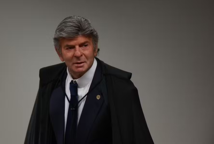 Ministro Fux pede mudança de turma no STF e deve ficar fora de processos sobre atos do 8 de Janeiro