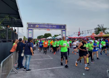 Confusão e longas filas marcam entrega de kits da Corrida do Círio no Shopping Grão-Pará