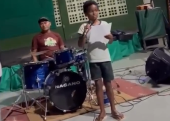 Estudante emociona a internet ao cantar “Oh Happy Day” durante ensaio natalino em Marabá