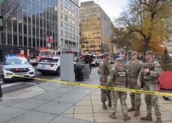 Soldados são baleados perto da Casa Branca, e residência de Trump entra em lockdown