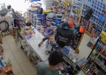 Homem ass4lta loja de materiais de construção em Castanhal e foge rapidamente