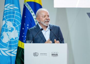 Lula adia sanção do PL que isenta Imposto de Renda para quem ganha até R$ 5.000