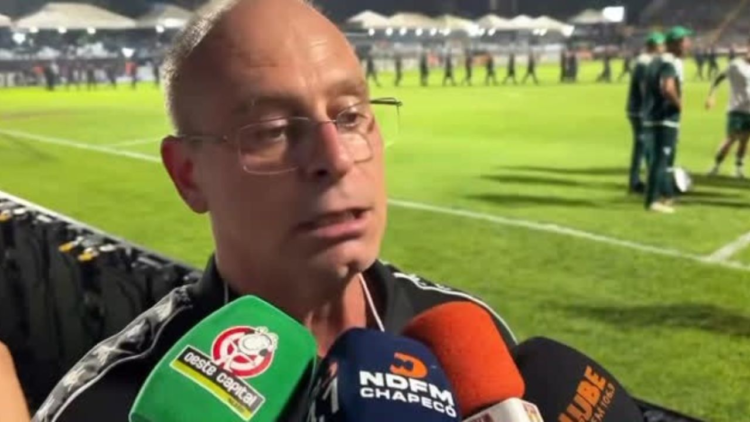 Presidente da Chapecoense critica hostilidade de torcedores do Remo e promete acionar arbitragem