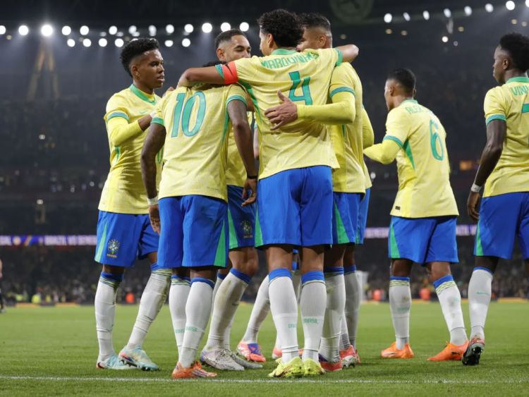 Com gols de Estevão e Casemiro, Brasil vence Senegal em amistoso com ‘clima de Copa do Mundo’