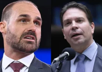 Motta cassa mandatos de Eduardo Bolsonaro e Alexandre Ramagem na Câmara
