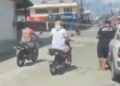Motociclista é flagrado levando criança nos ombros e vídeo causa revolta em Breves