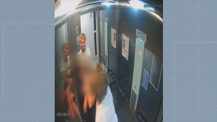 Vídeo flagra momento em que americano esp4nc@ namorada dentro de elevador no Rio de Janeiro