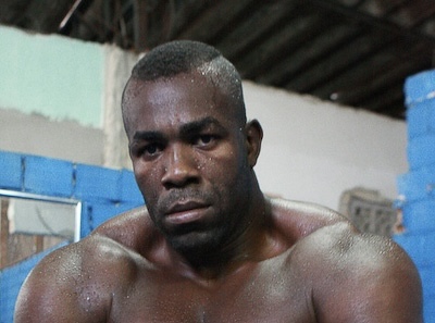 Mondragon, lutador de MMA conhecido por pegadinhas com David Mafra, desaparece em rio no Amazonas